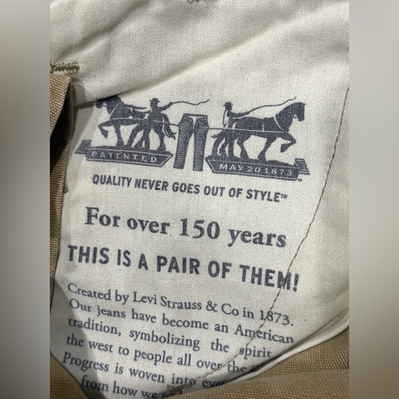 NWT! LEVIS Bib Carpenter Relaxed Fit Utility Overalls Medium - Picture 8 of 8